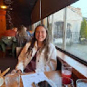 Meet your Posher, Nicole